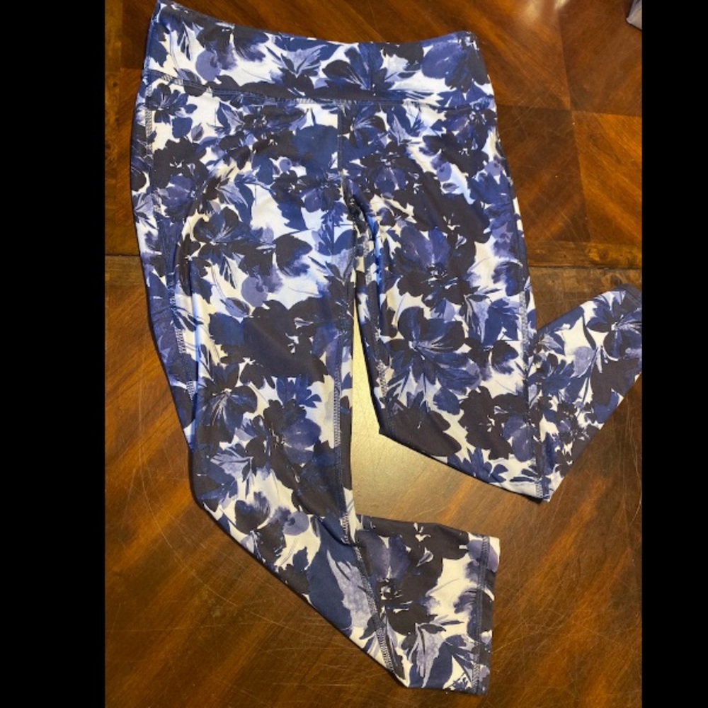 Fabletics Blue and White Floral Leggings